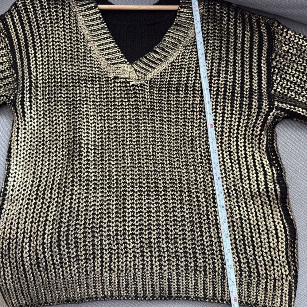 Chic Black and Gold V-Neck Sweater